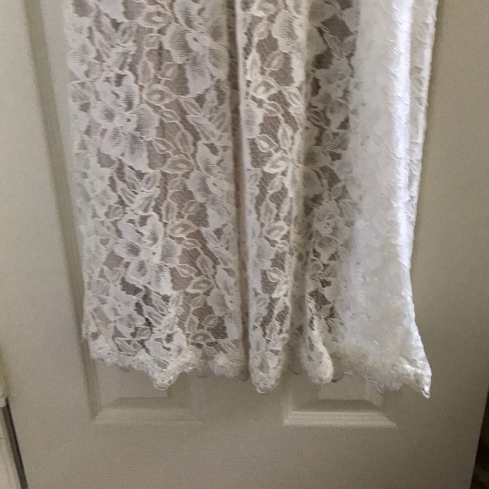 Mina BHLDN Wedding Gown. Size 2 - Picture 3 of 9